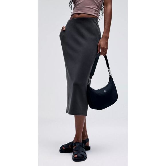 Lululemon Softstreme High-Rise Midi Skirt in Black - Picture 2 of 12